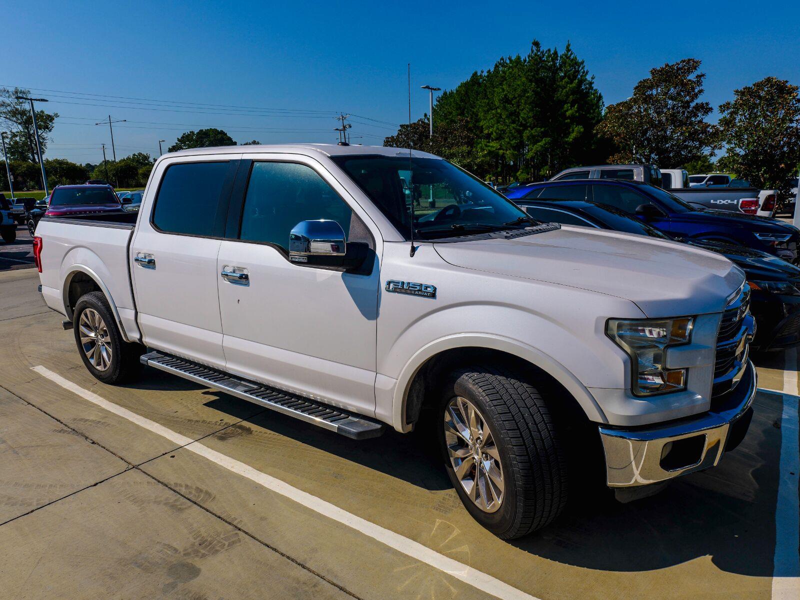 White Platinum Metallic Tri-Coat 2015 Ford F-150 Pickup Truck 4X2 6-Speed Automatic