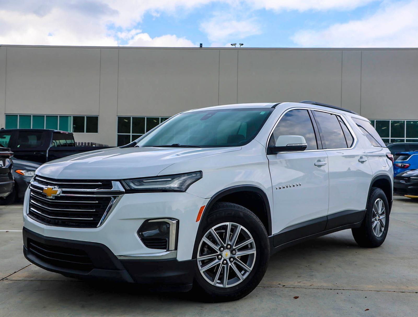 2022 Chevrolet Traverse LT Leather FWD