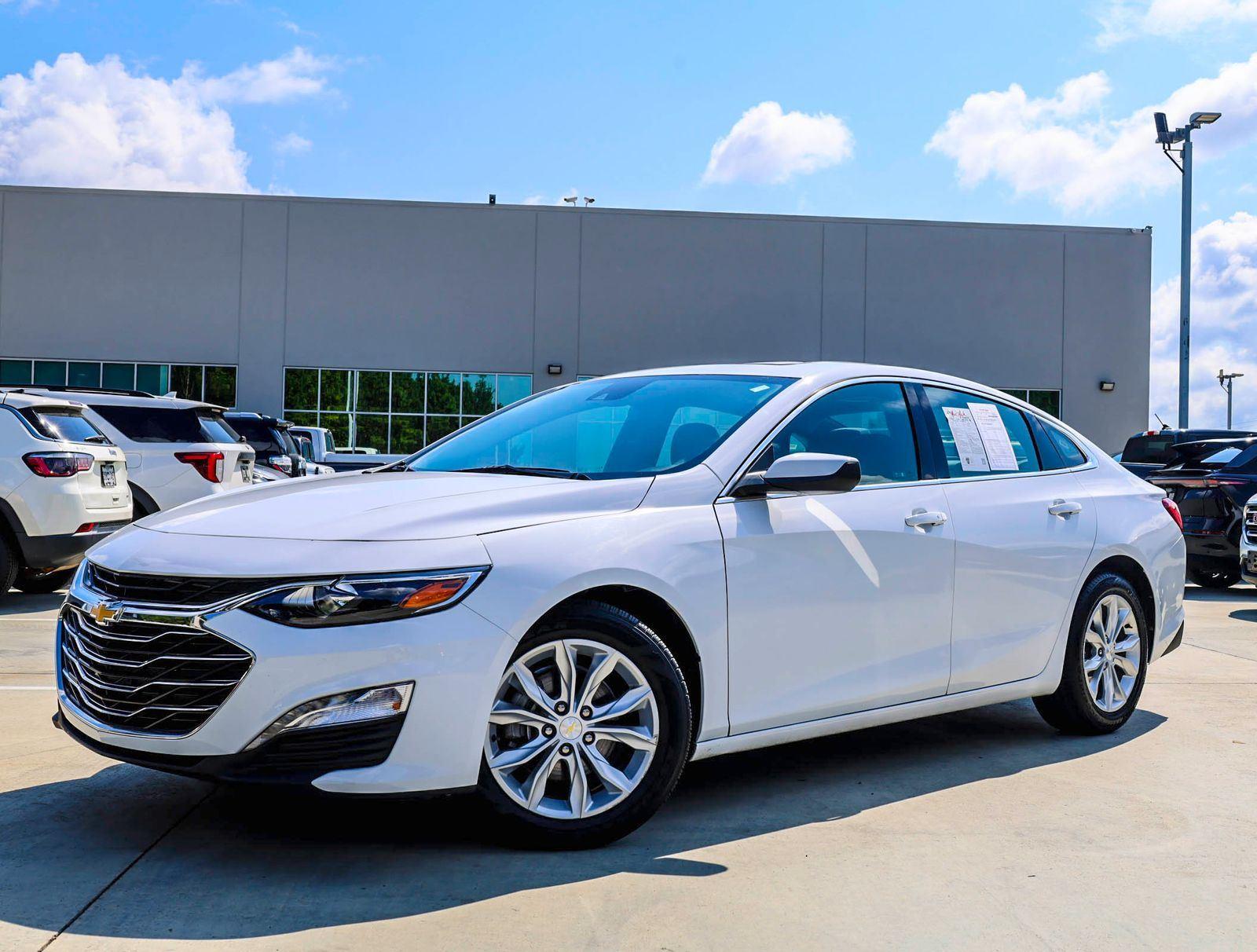  2024 Chevrolet Malibu LT with 1LT FWD   