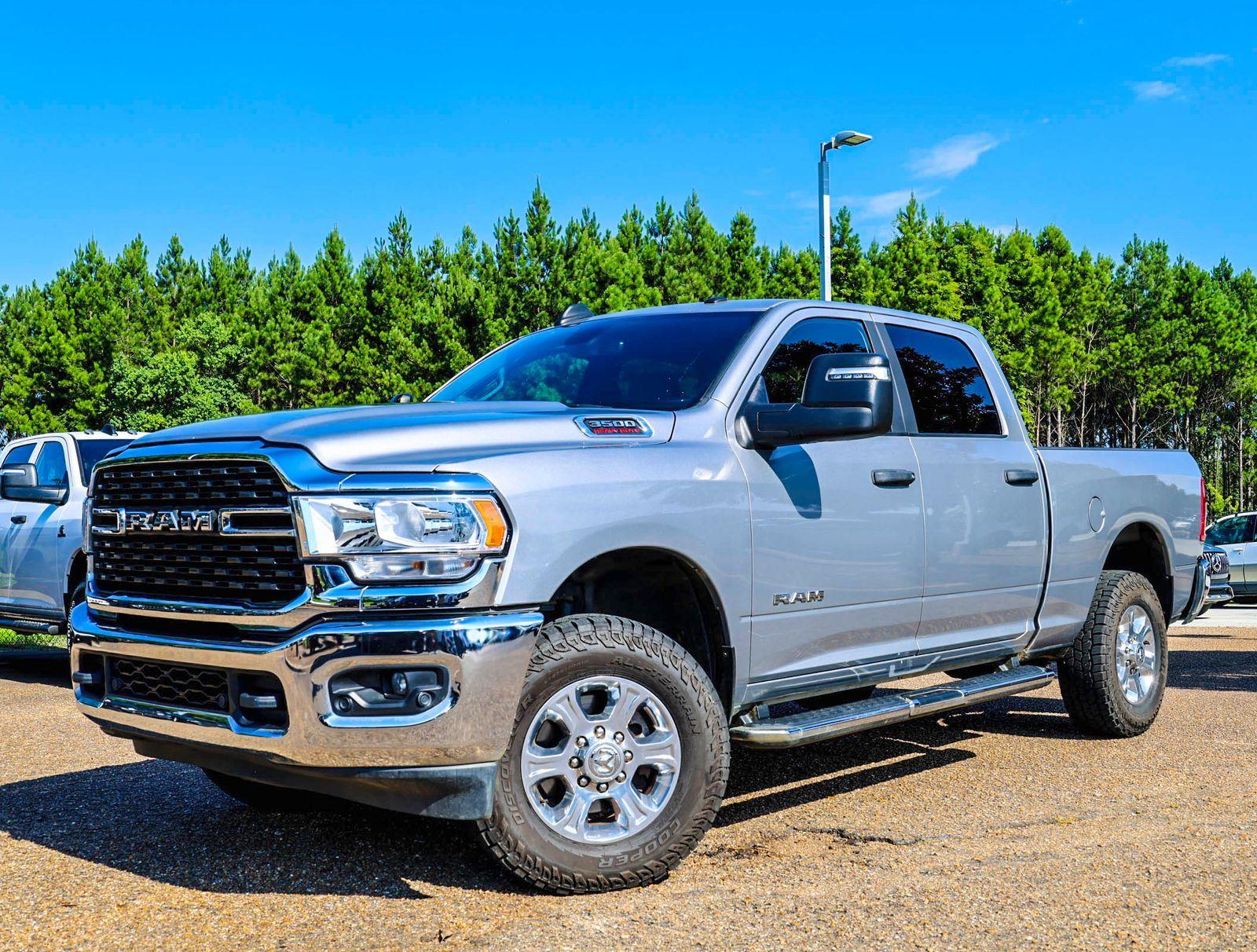 2023 RAM 3500 Big Horn Crew Cab 4WD
