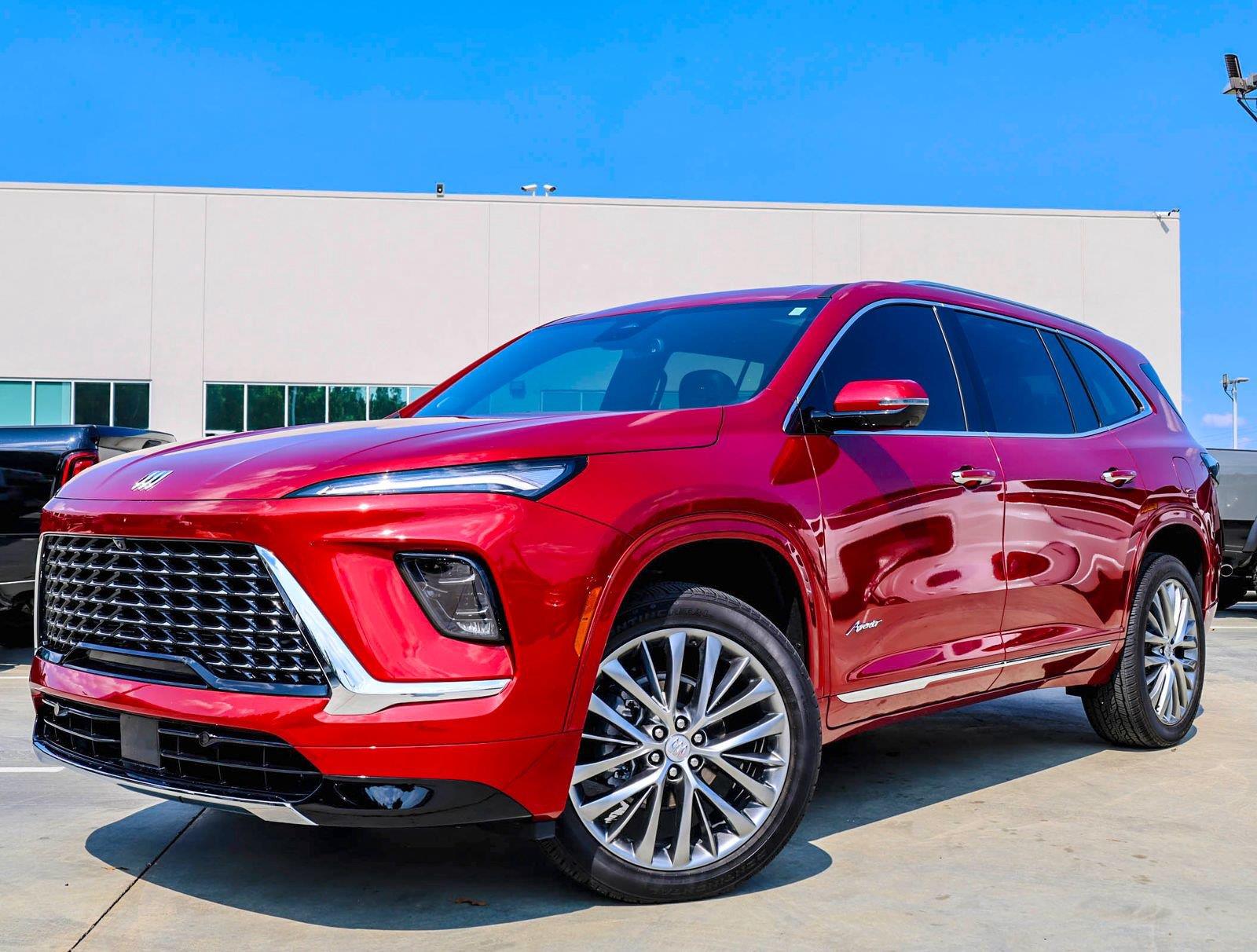  2025 Buick Enclave Avenir FWD   