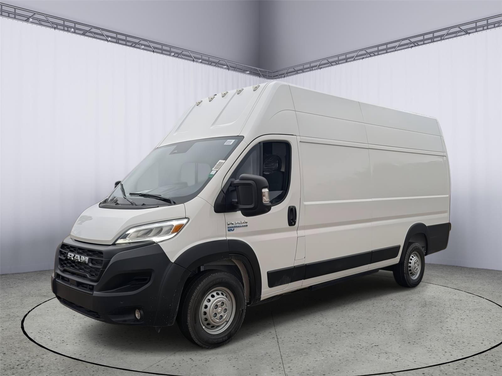 Bright White Clearcoat 2025 RAM ProMaster Van Front-Wheel Drive 1-Speed Automatic