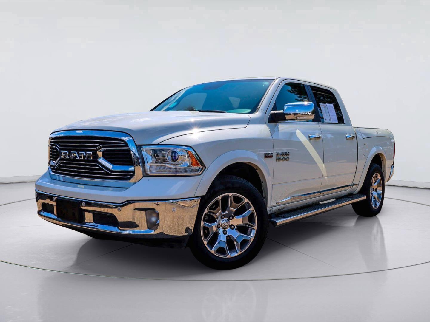  2017 RAM 1500 Laramie Limited Crew Cab 4WD   
