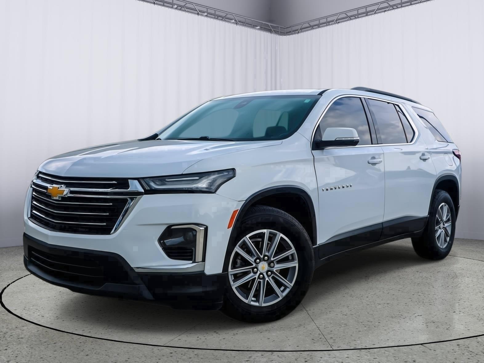  2022 Chevrolet Traverse LT Leather FWD   