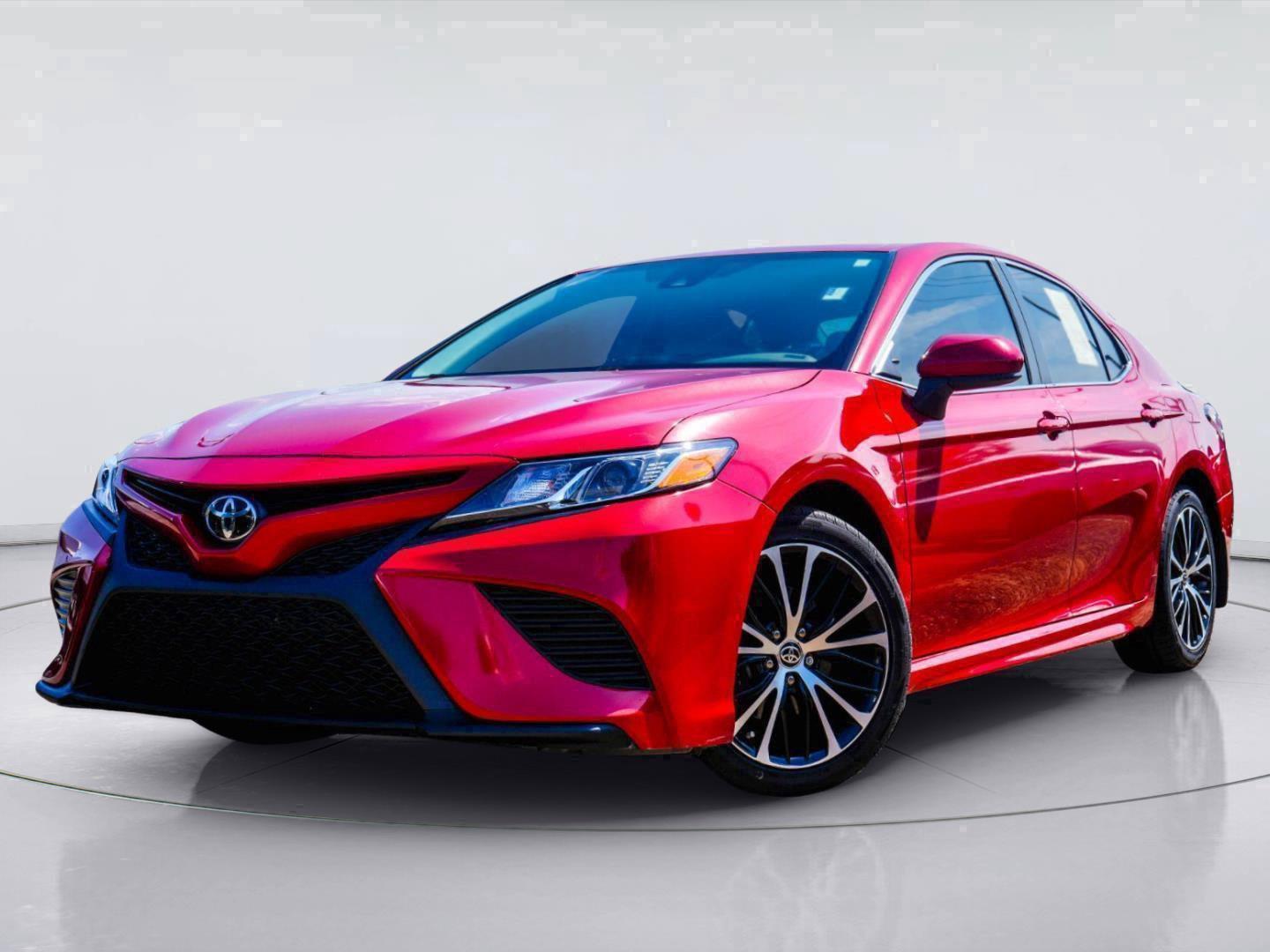 2020 Toyota Camry SE FWD