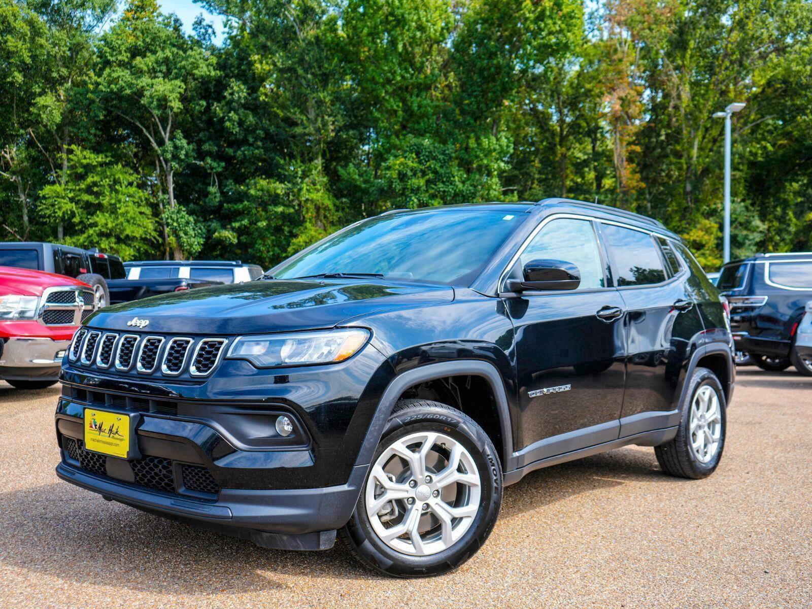  2024 Jeep Compass Latitude 4WD   