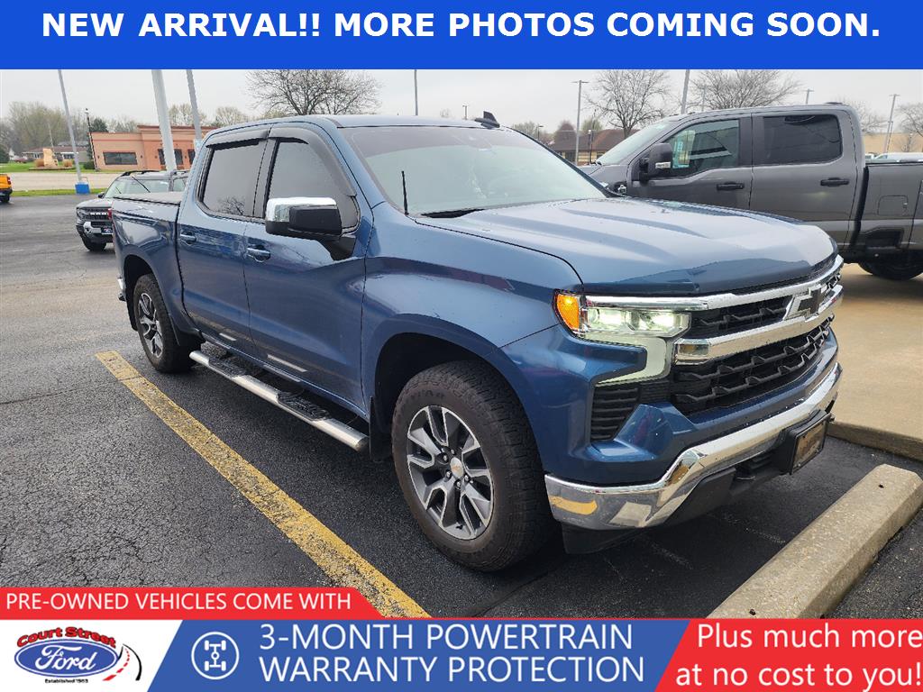 Lakeshore Blue Metallic 2024 Chevrolet Silverado 1500 LT Crew Cab 4WD Pickup Truck Four-Wheel Drive Automatic