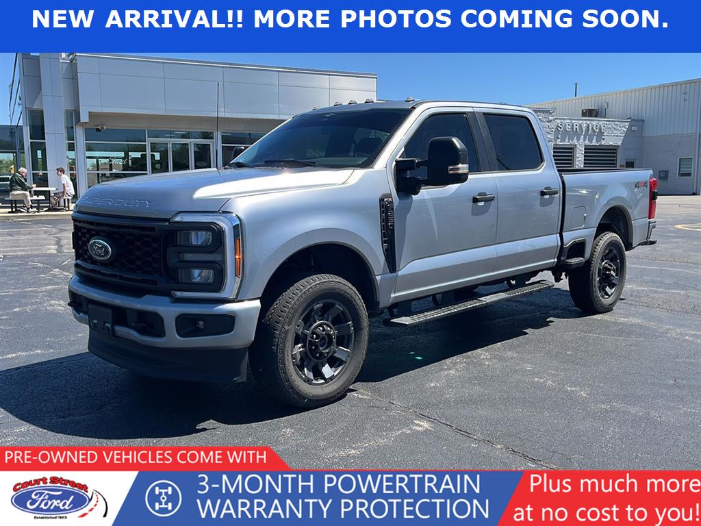 2023 Ford F-250 Super Duty XL Crew Cab 4WD