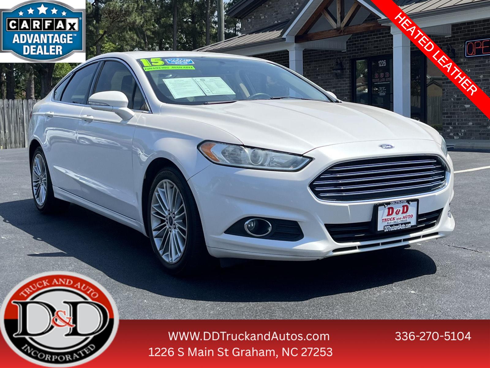 White 2015 Ford Fusion SE Sedan Front-Wheel Drive 6-Speed Automatic