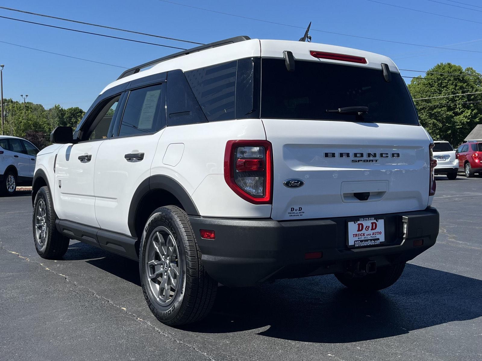 View vehicle photo 3
