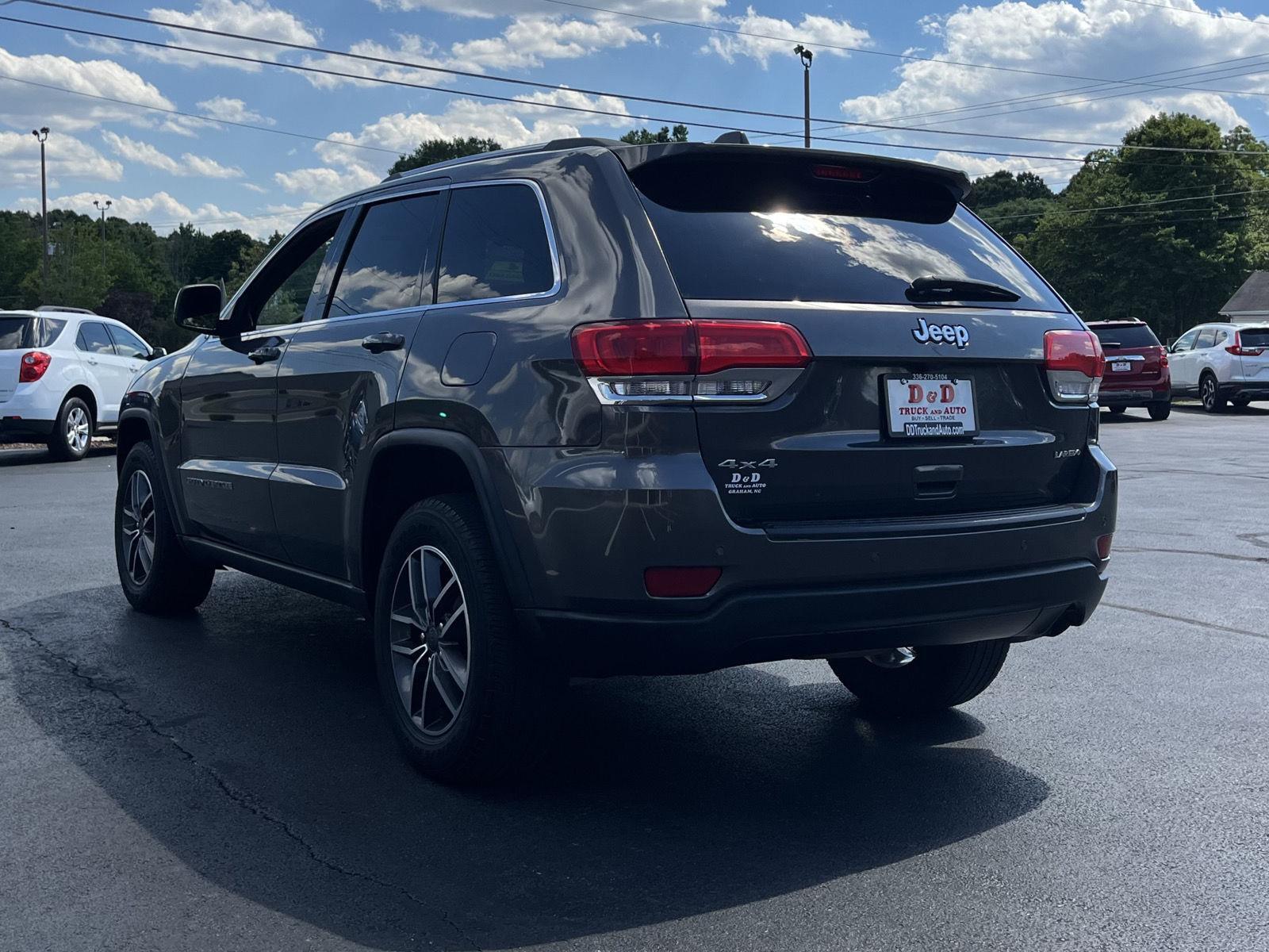View vehicle photo 3
