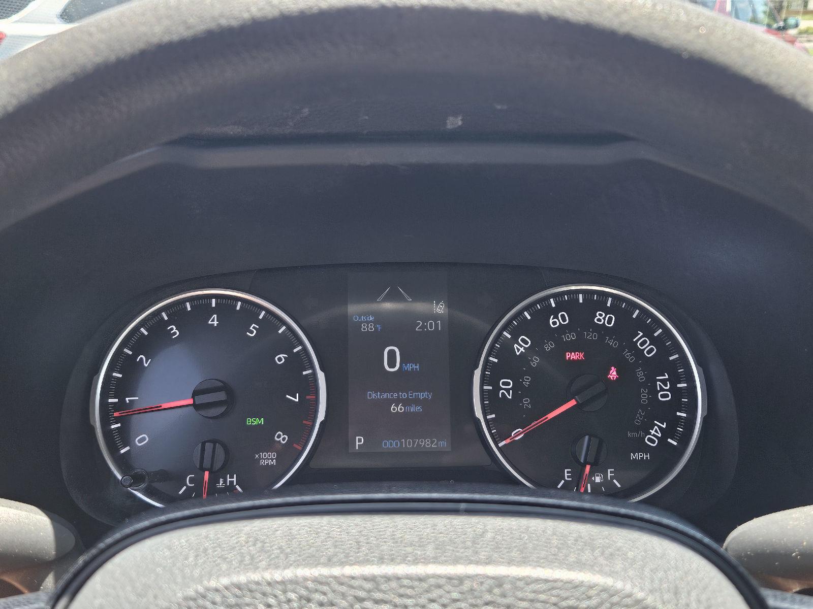 View vehicle photo 7
