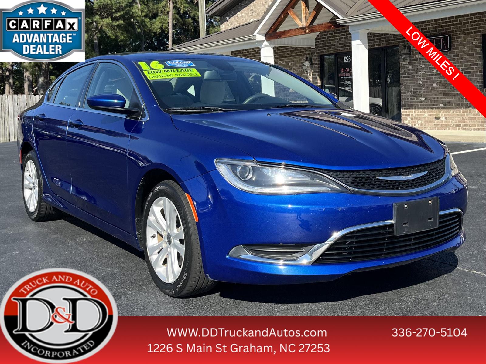  2016 Chrysler 200 Limited Sedan FWD   