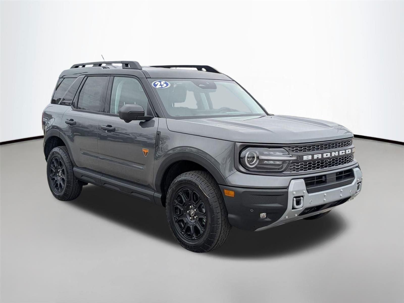 New 2025 Carbonized Gray Metallic Ford Badlands image 5