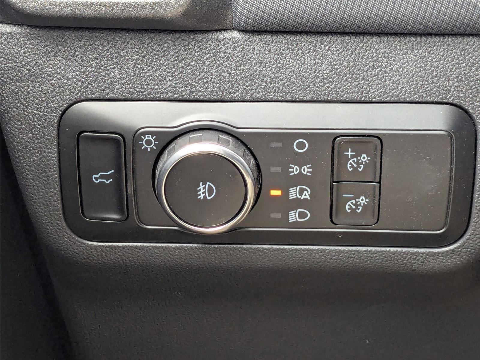 New 2025 Carbonized Gray Metallic Ford Badlands image 17