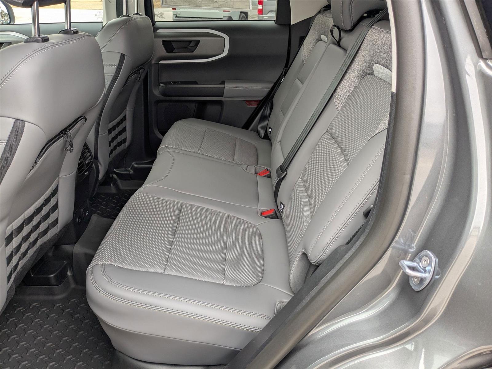 New 2025 Carbonized Gray Metallic Ford Badlands image 28