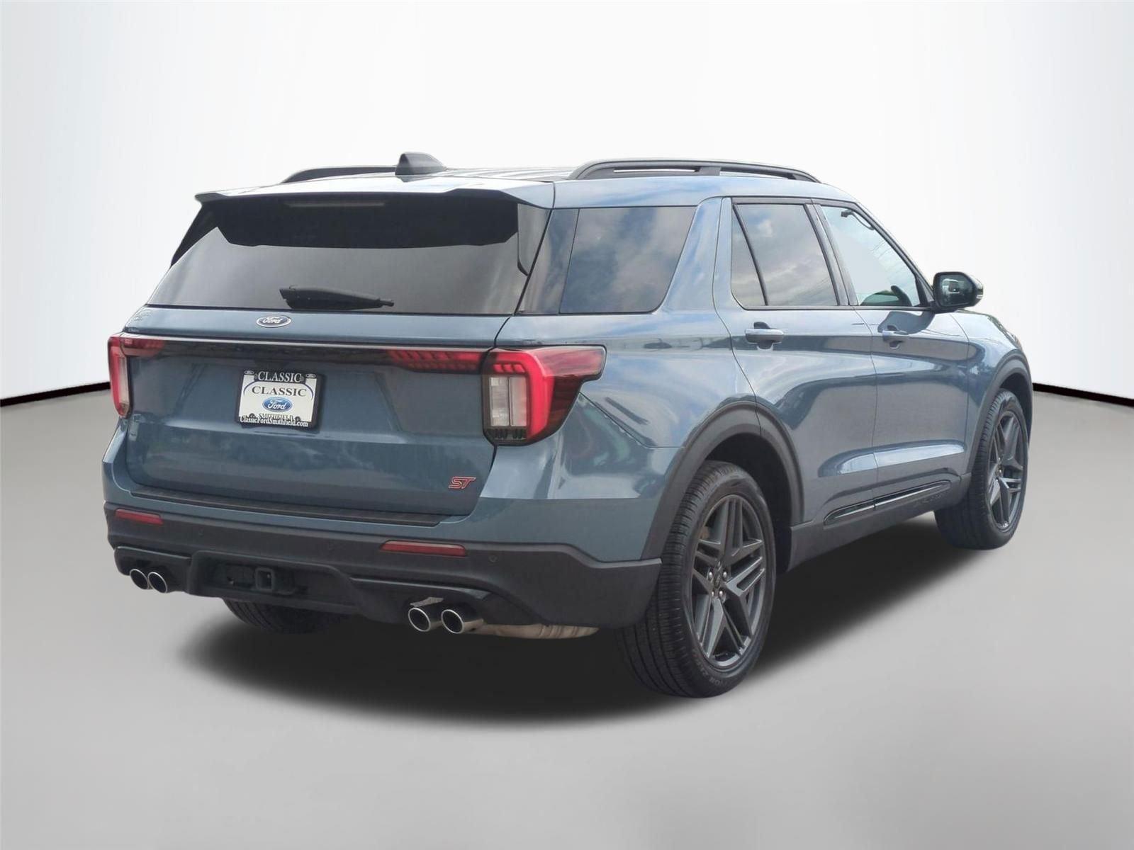 Used 2025 Vapor Blue Ford ST image 5
