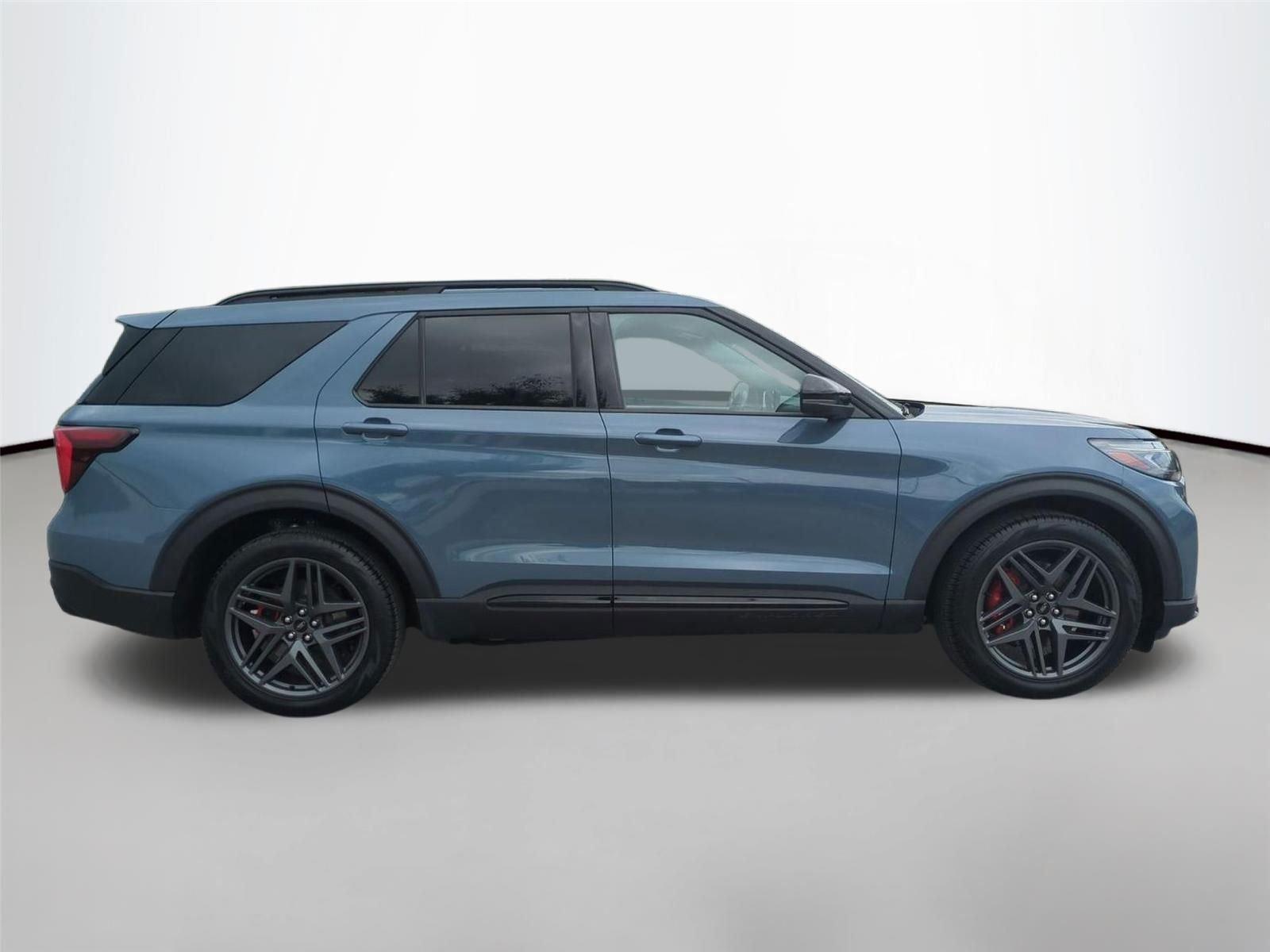 Used 2025 Vapor Blue Ford ST image 6