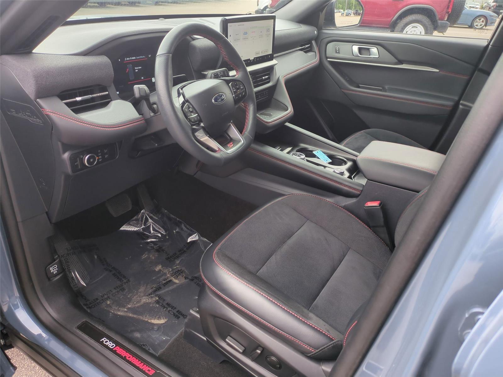 Used 2025 Vapor Blue Ford ST image 19