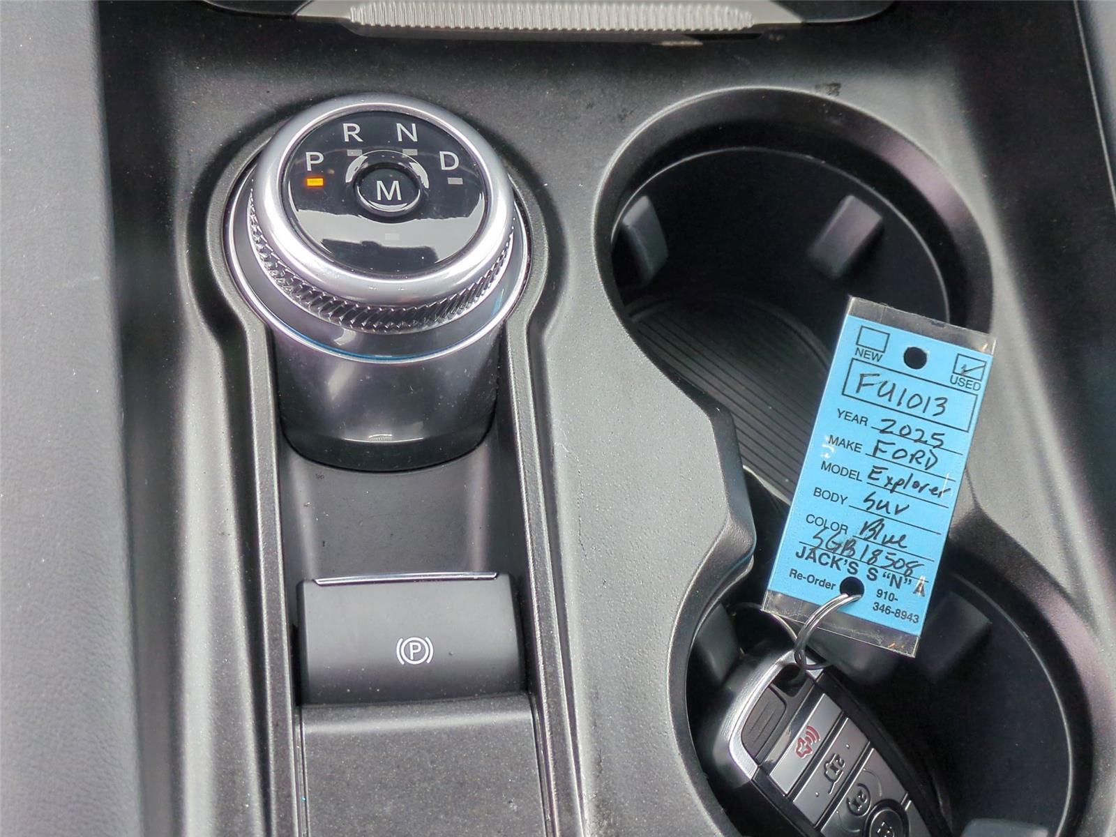 Used 2025 Vapor Blue Ford ST image 30
