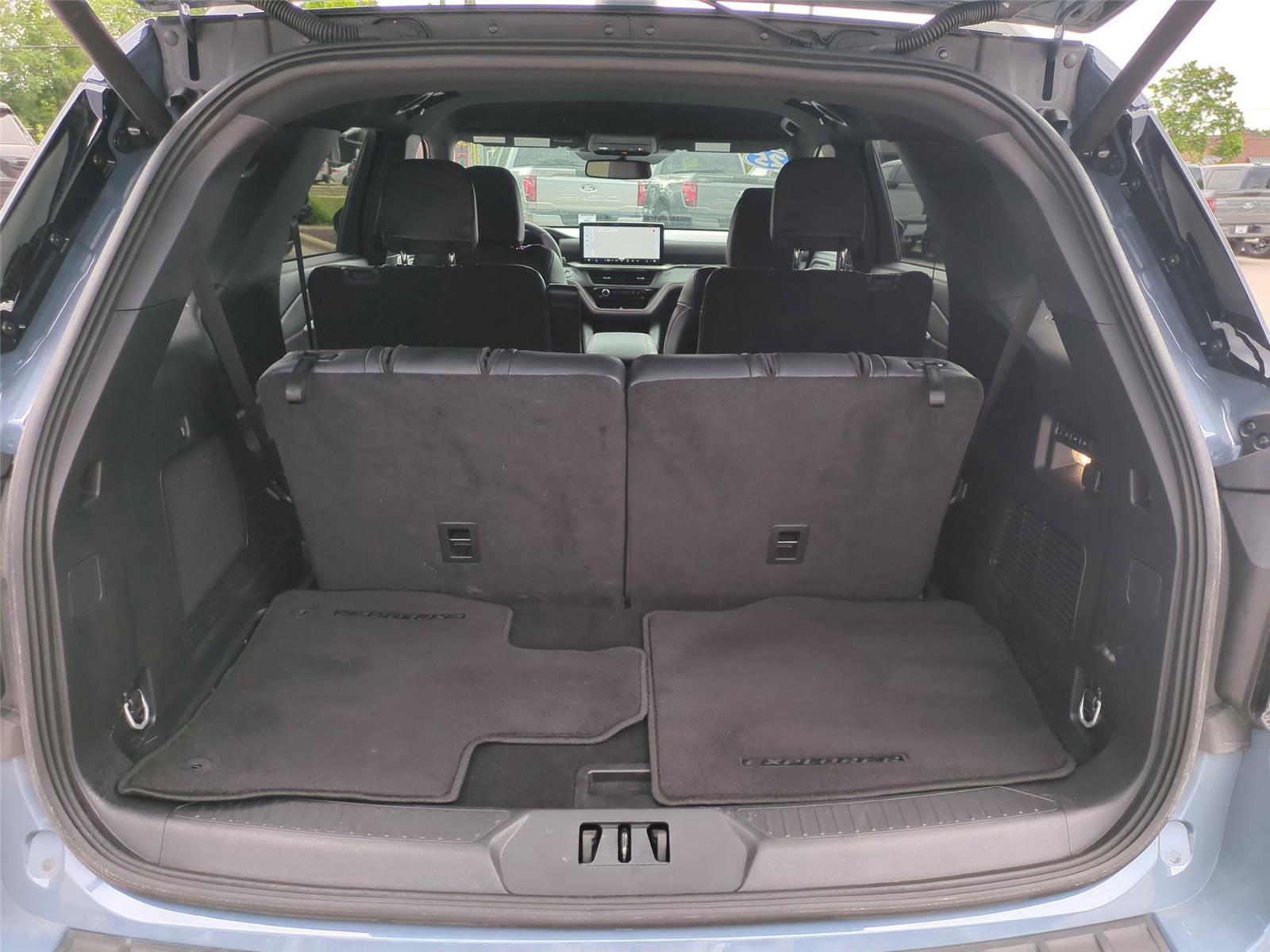 Used 2025 Vapor Blue Ford ST image 37