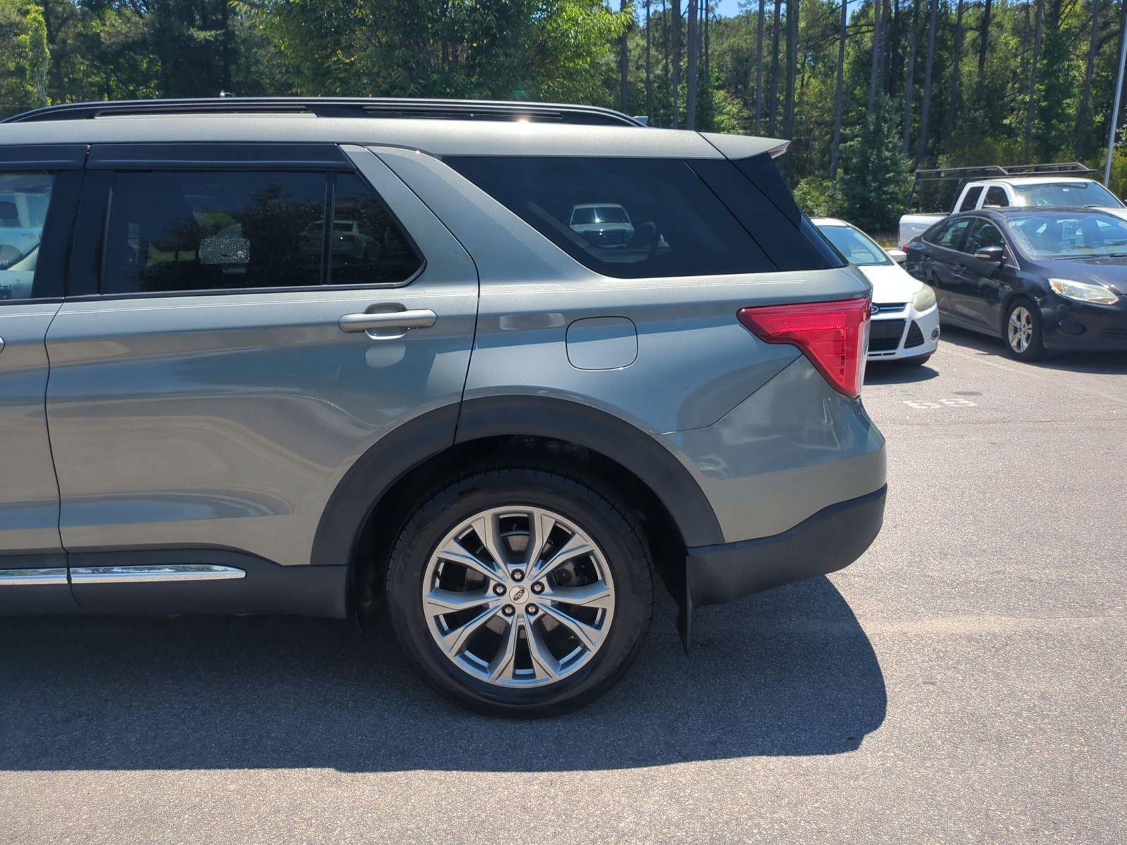 Used 2020 Silver Spruce Ford XLT image 11