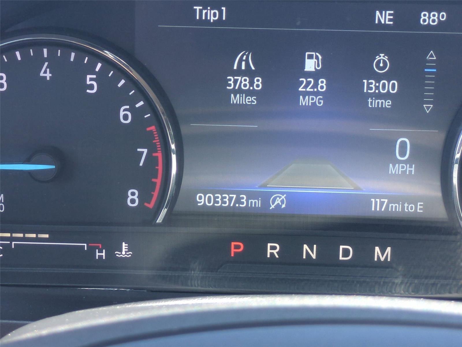 Used 2020 Silver Spruce Ford XLT image 23