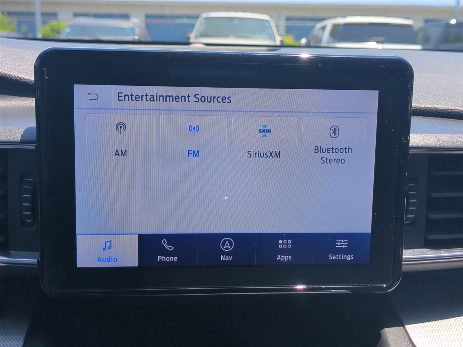 Used 2020 Silver Spruce Ford XLT image 25
