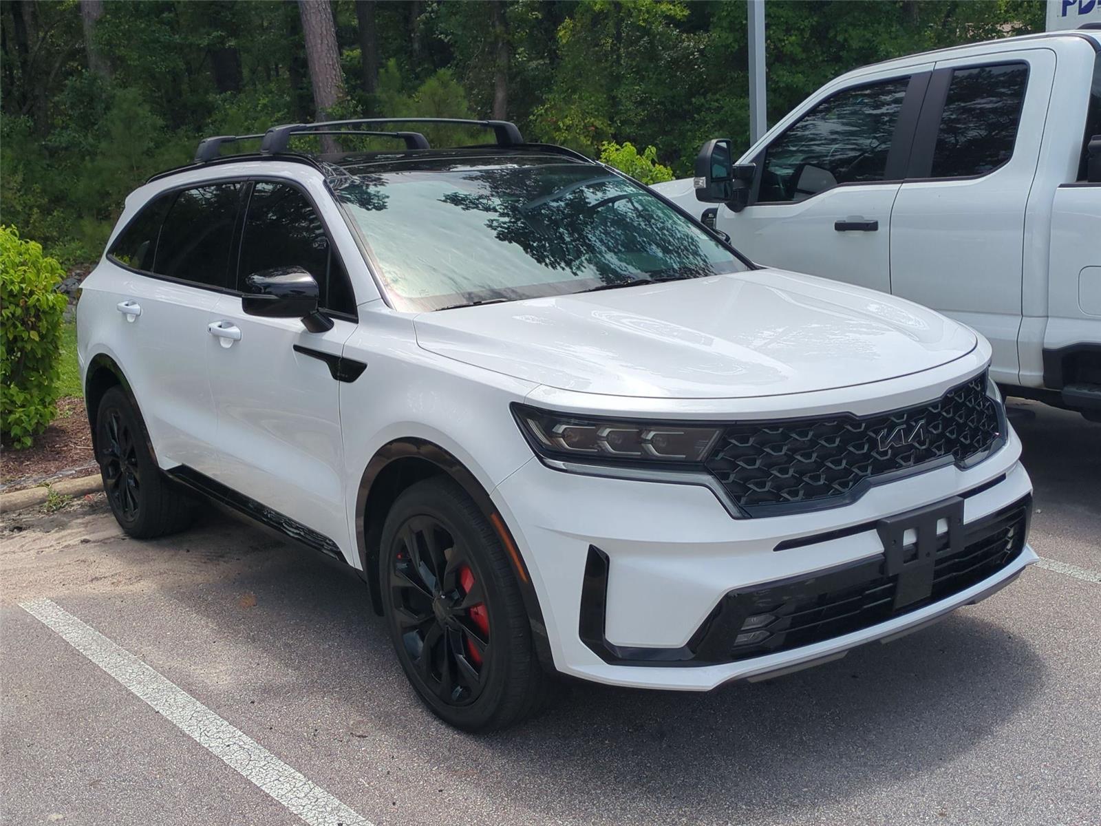 Used 2022 Glacial White Pearl Kia SX image 3