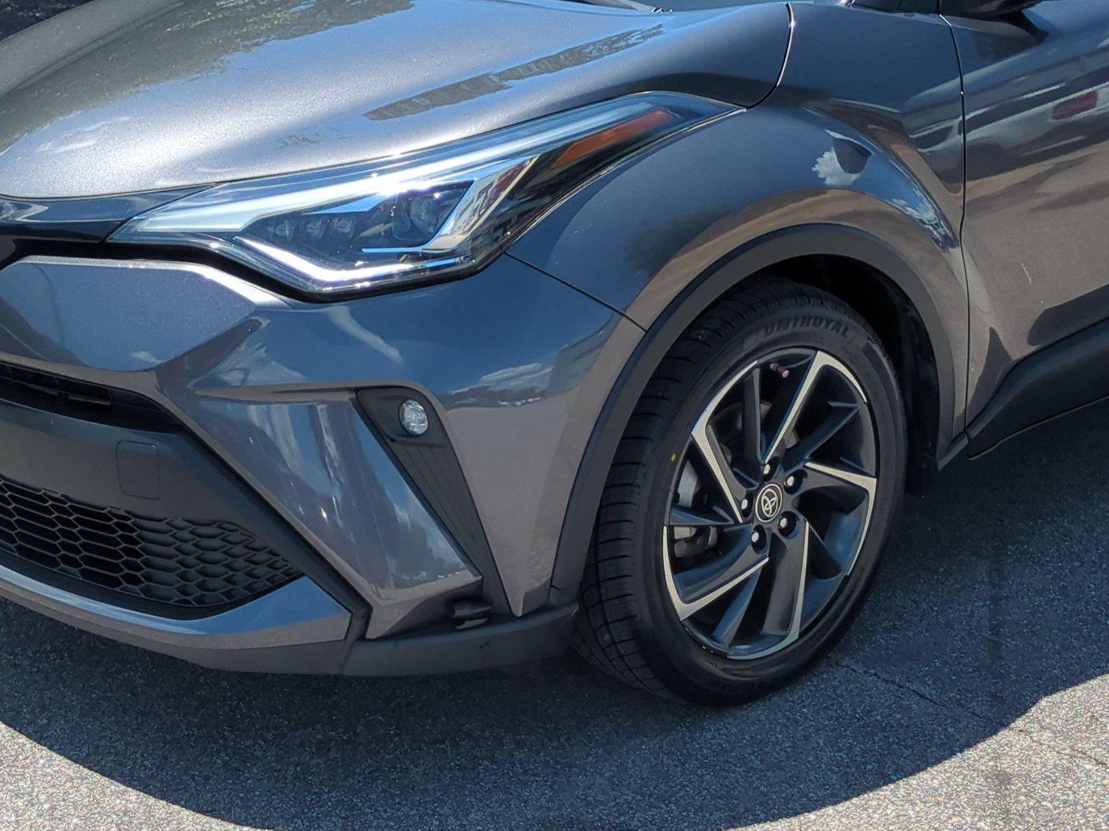 Used 2020 Magnetic Gray Metallic Toyota Limited image 9