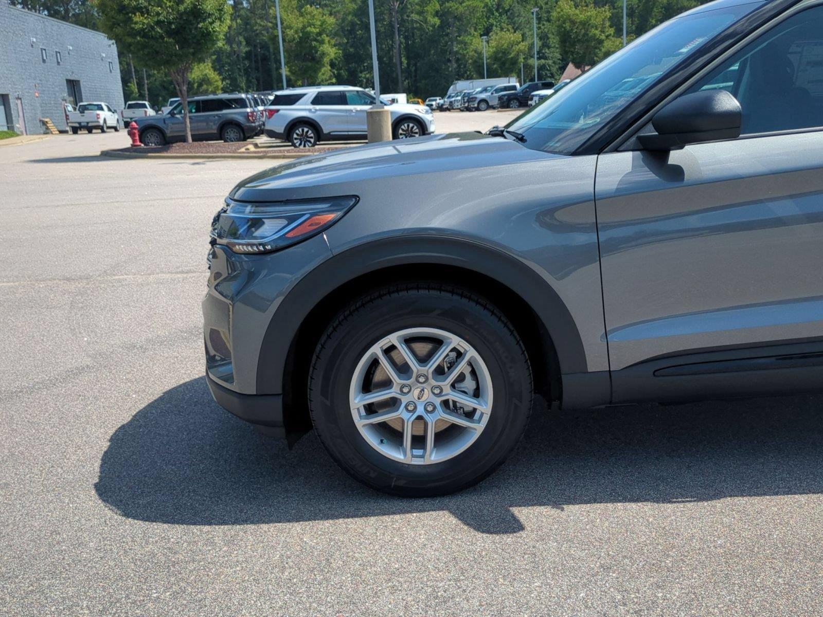 New 2026 Carbonized Gray Ford Active w/200A Pkg image 10