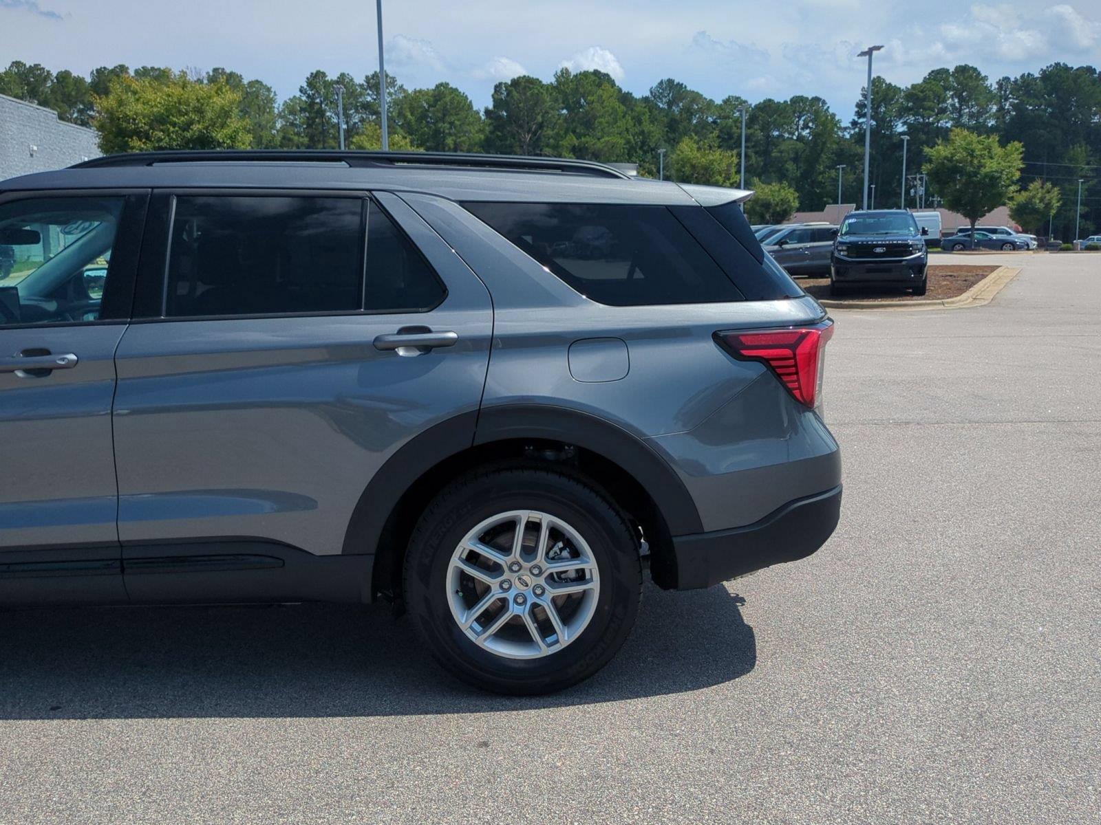 New 2026 Carbonized Gray Ford Active w/200A Pkg image 11