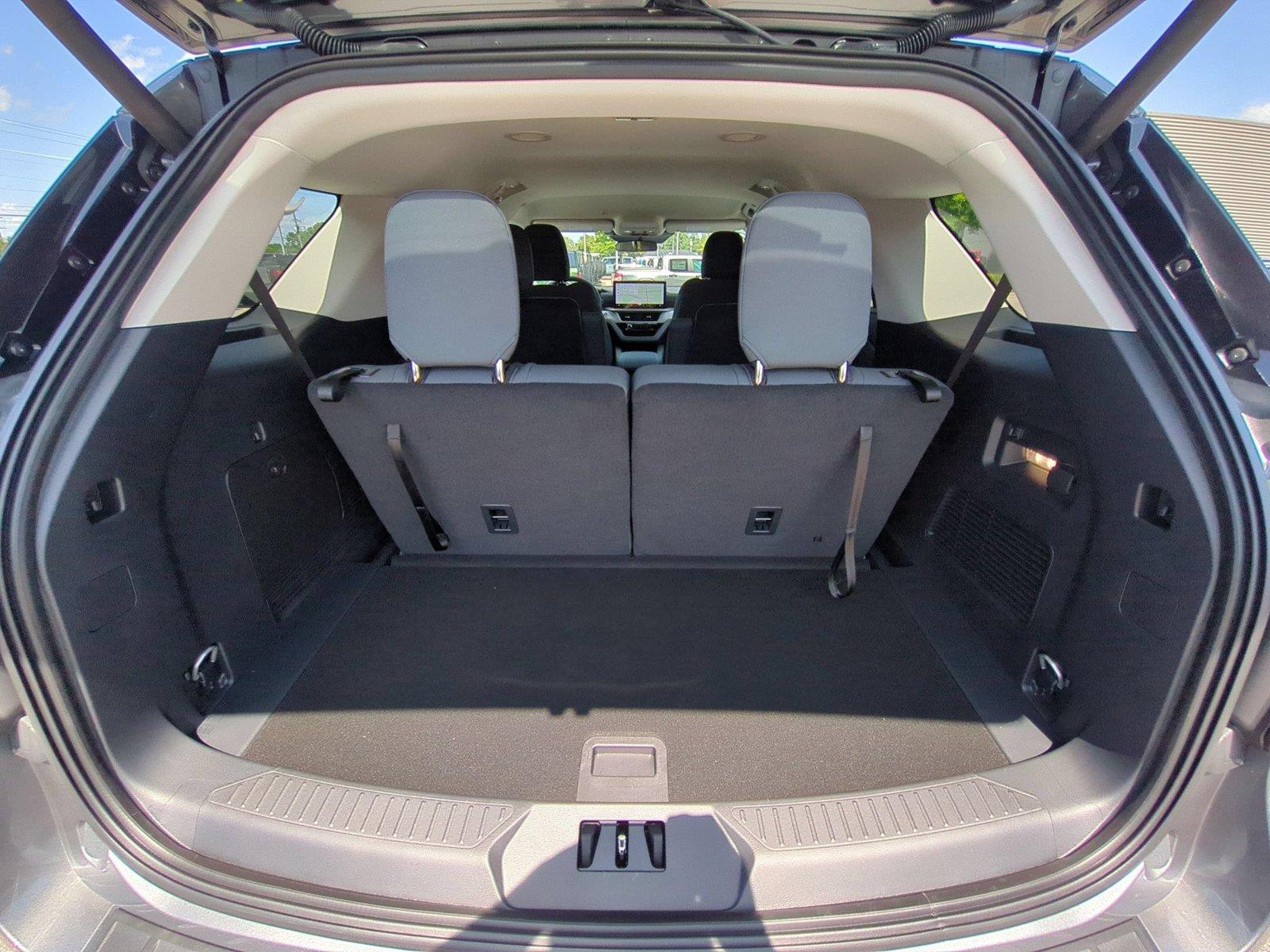 New 2026 Carbonized Gray Ford Active w/200A Pkg image 35