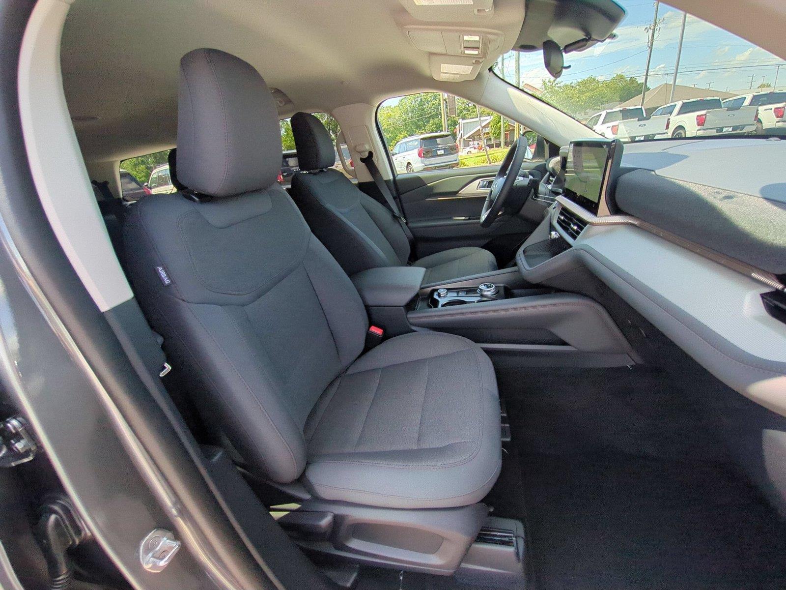 New 2026 Carbonized Gray Ford Active w/200A Pkg image 38
