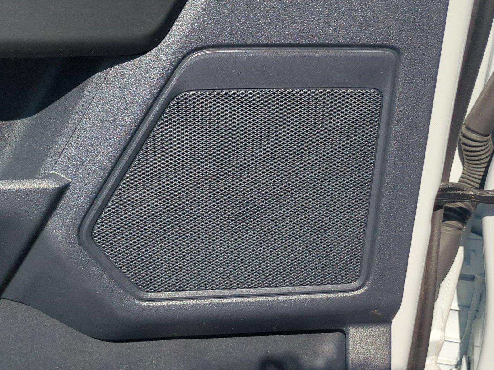 Used 2024 Oxford White Ford XLT image 16