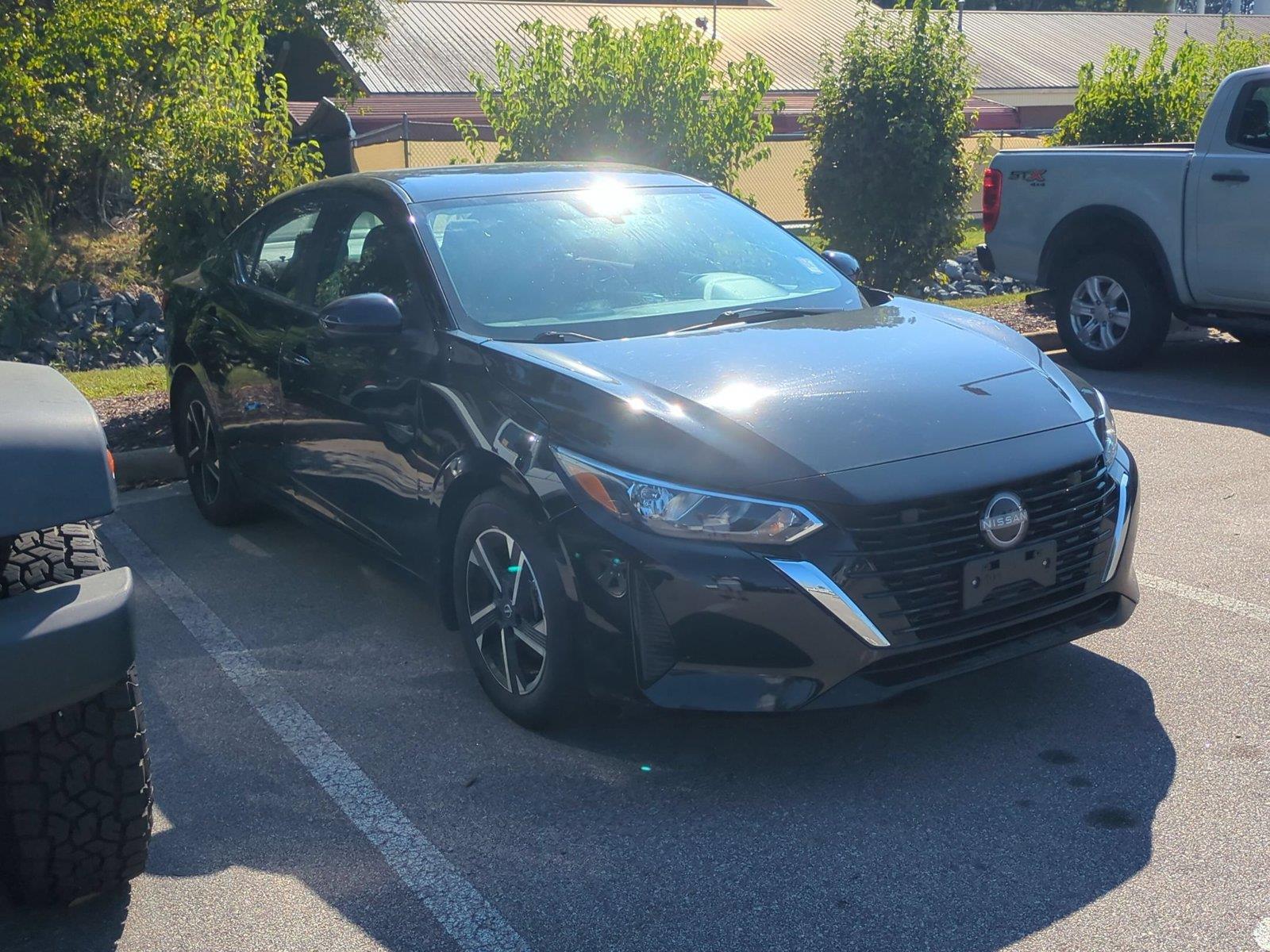 Used 2024 Super Black Nissan SV image 3