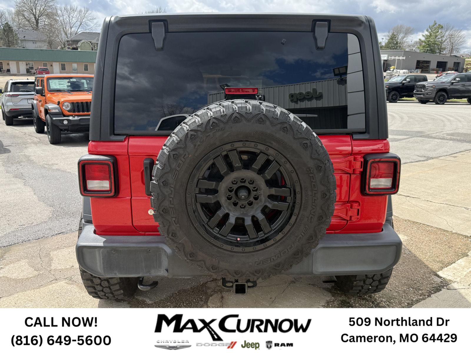 View vehicle photo 4