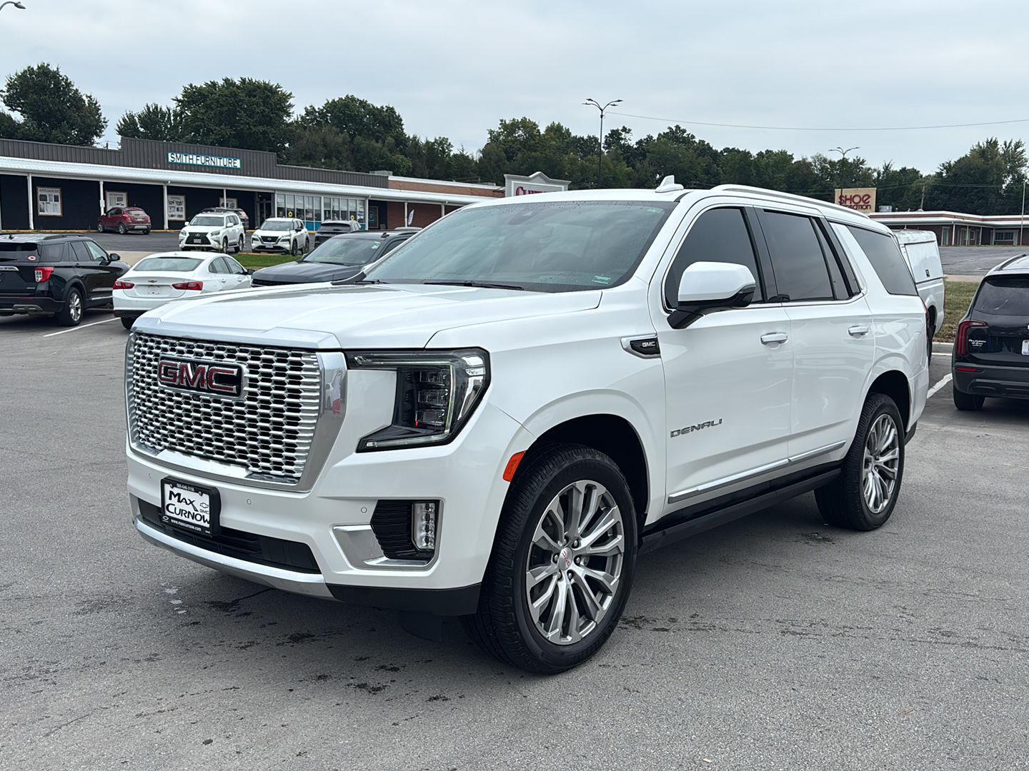 White Frost Tricoat 2021 GMC Yukon SUV / Crossover Four-Wheel Drive Automatic
