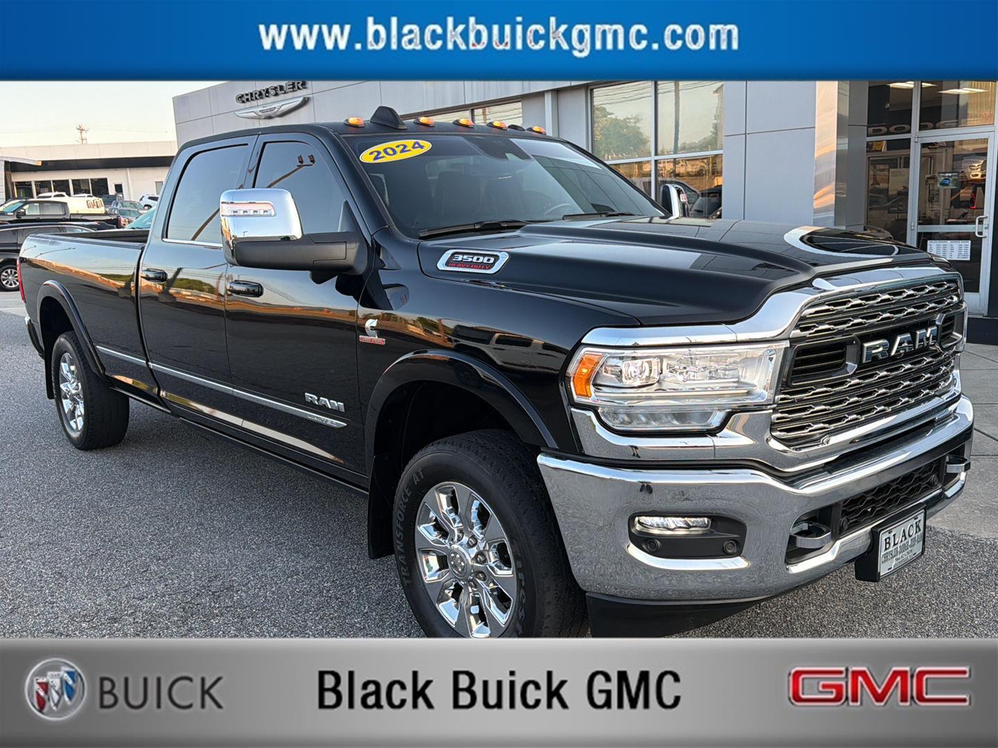 Diamond Black Crystal Pearlcoat 2024 RAM 3500 Pickup Truck Four-Wheel Drive 6-Speed Automatic