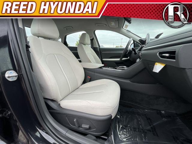 2023 Hyundai Sonata Hybrid SEL 16