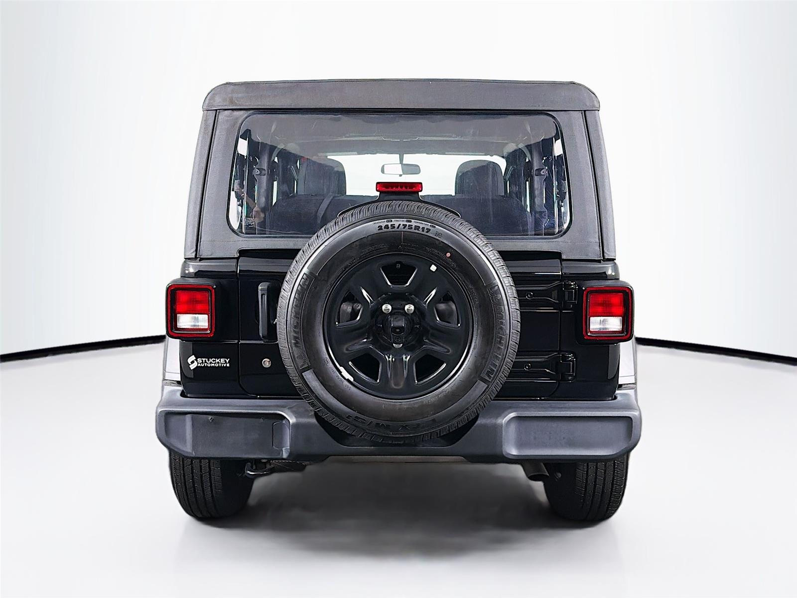 View vehicle photo 6