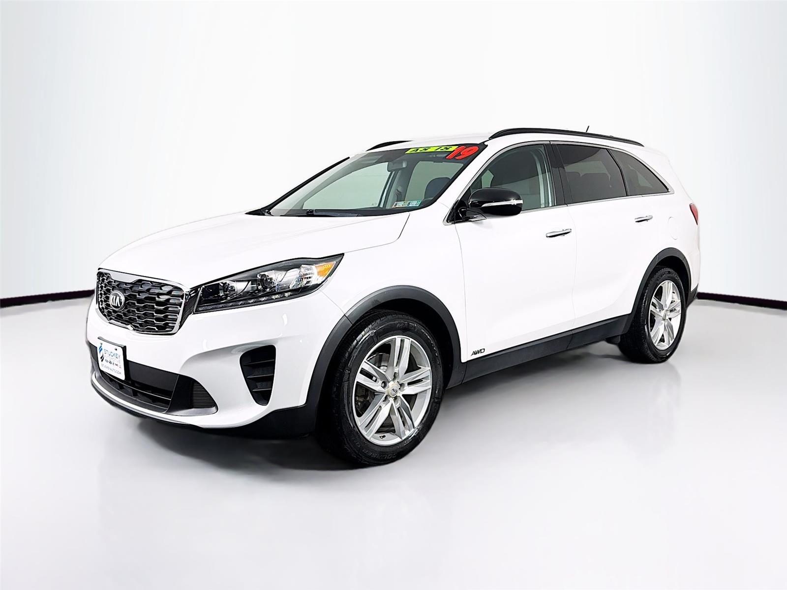 View vehicle photo 3