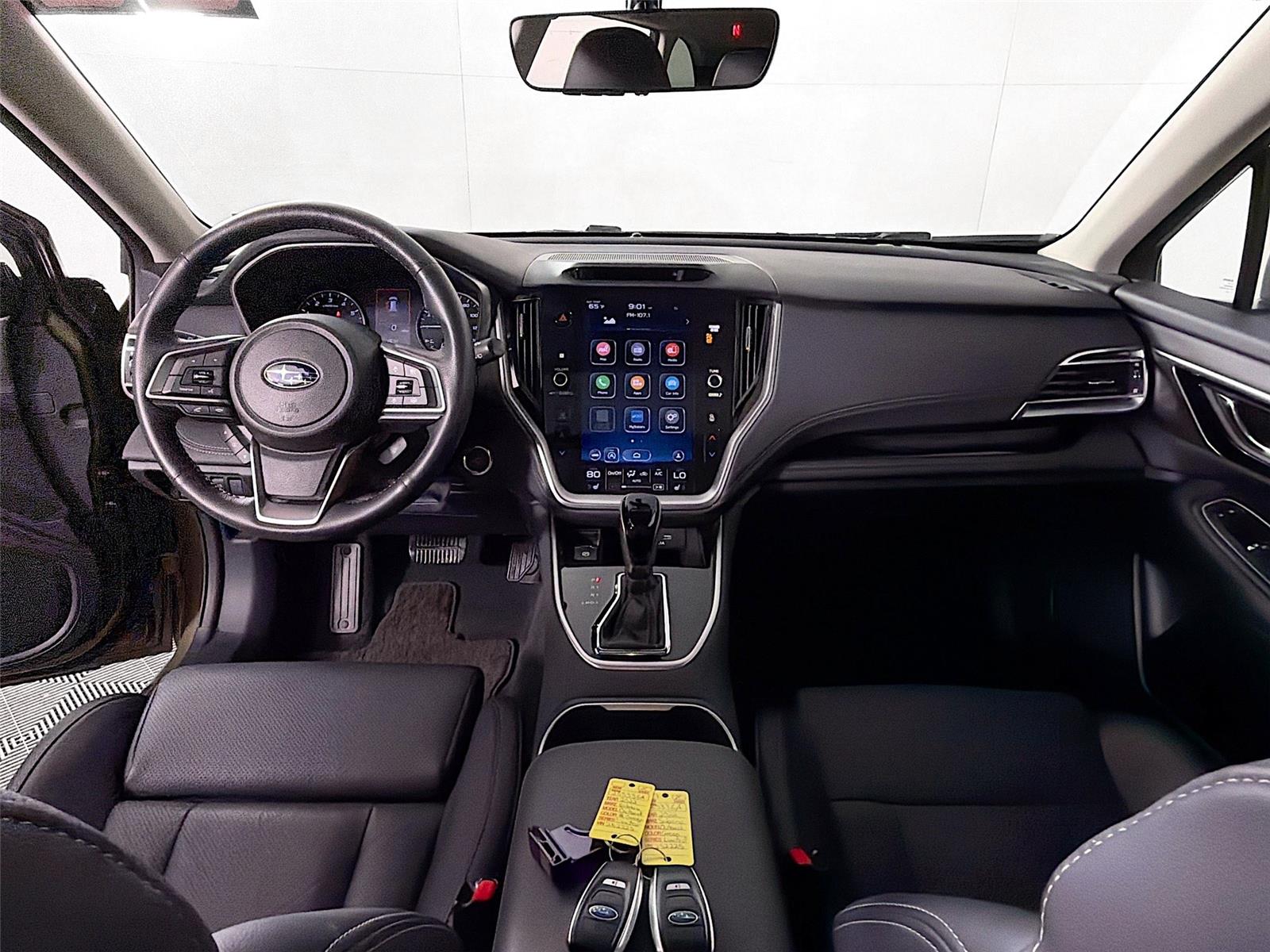 View vehicle photo 4
