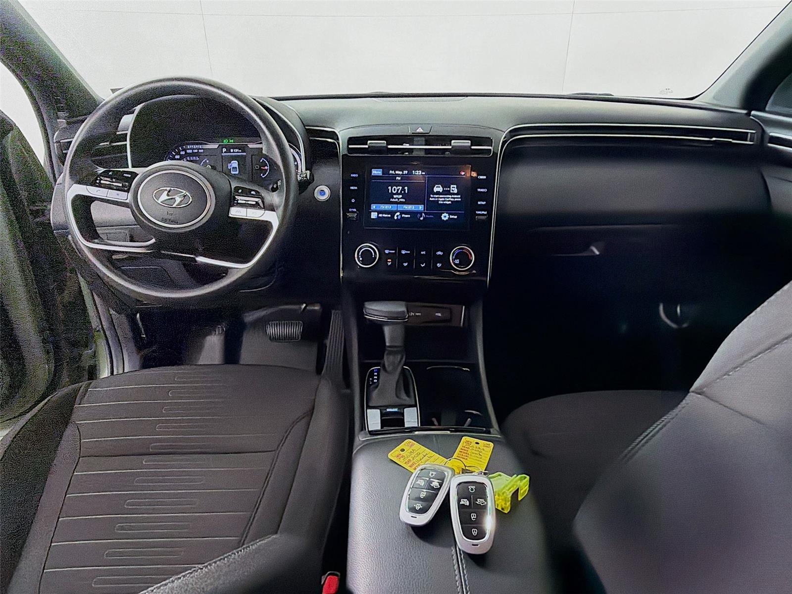 View vehicle photo 4