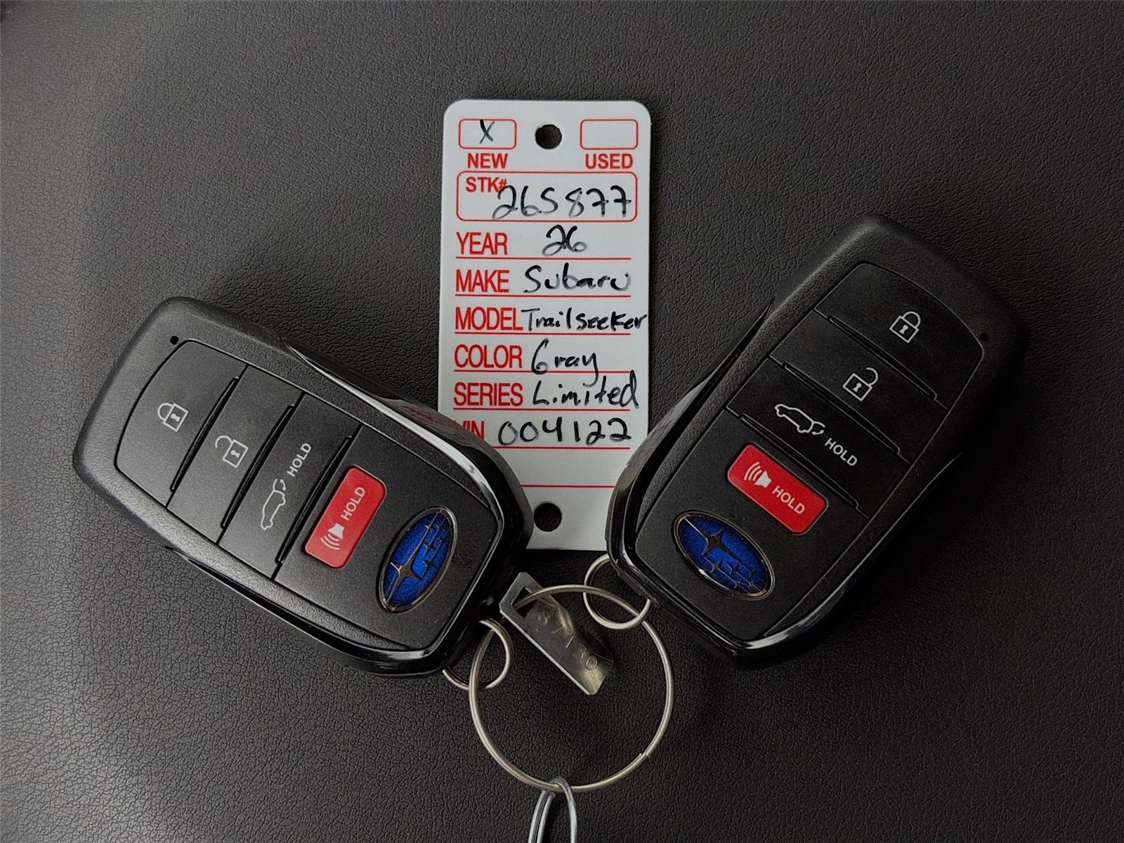 View vehicle photo 4