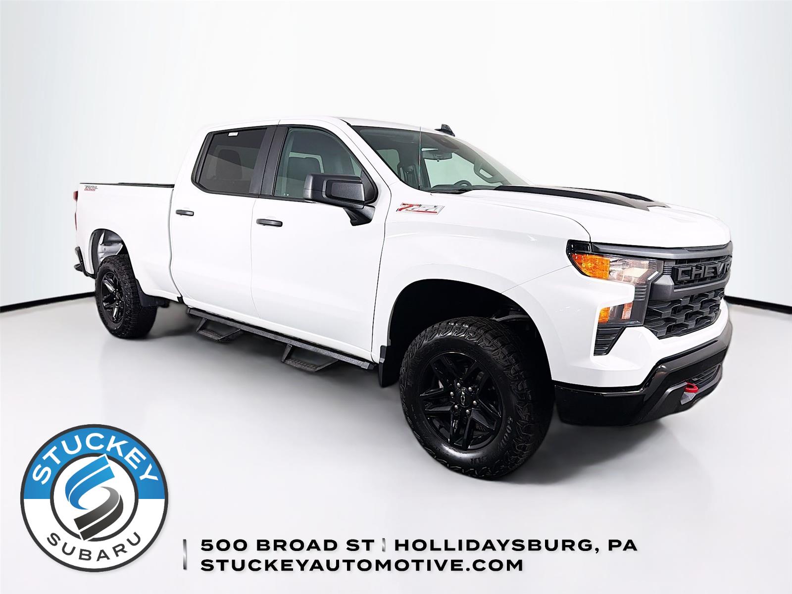Summit White 2024 Chevrolet Silverado 1500 Pickup Truck Four-Wheel Drive Automatic