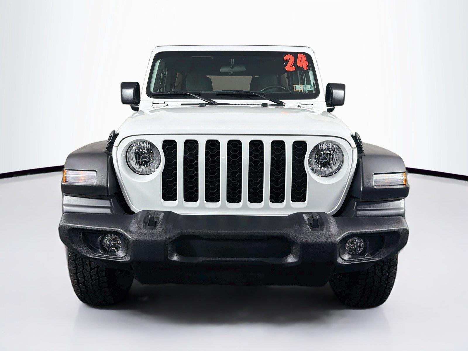 View vehicle photo 6