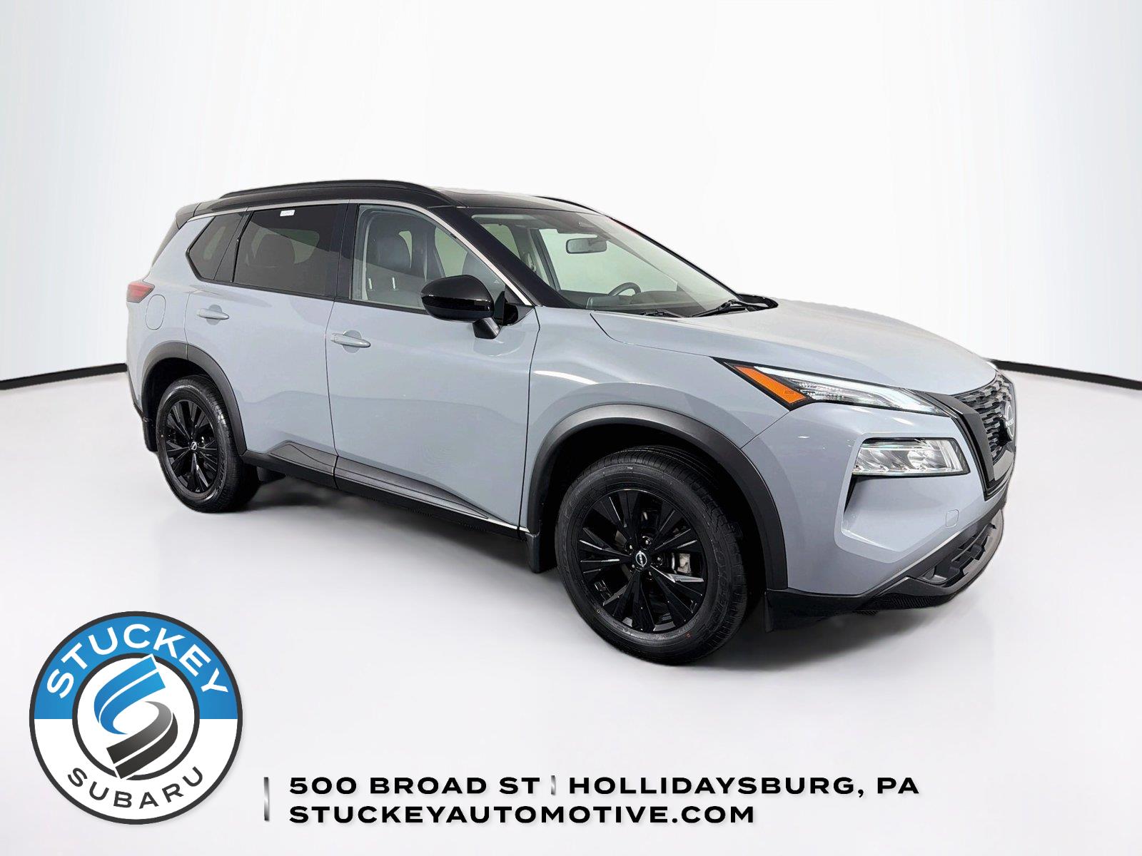 Boulder Gray Pearl/Super Black 2023 Nissan Rogue SUV / Crossover All-Wheel Drive Continuously Variable Transmission