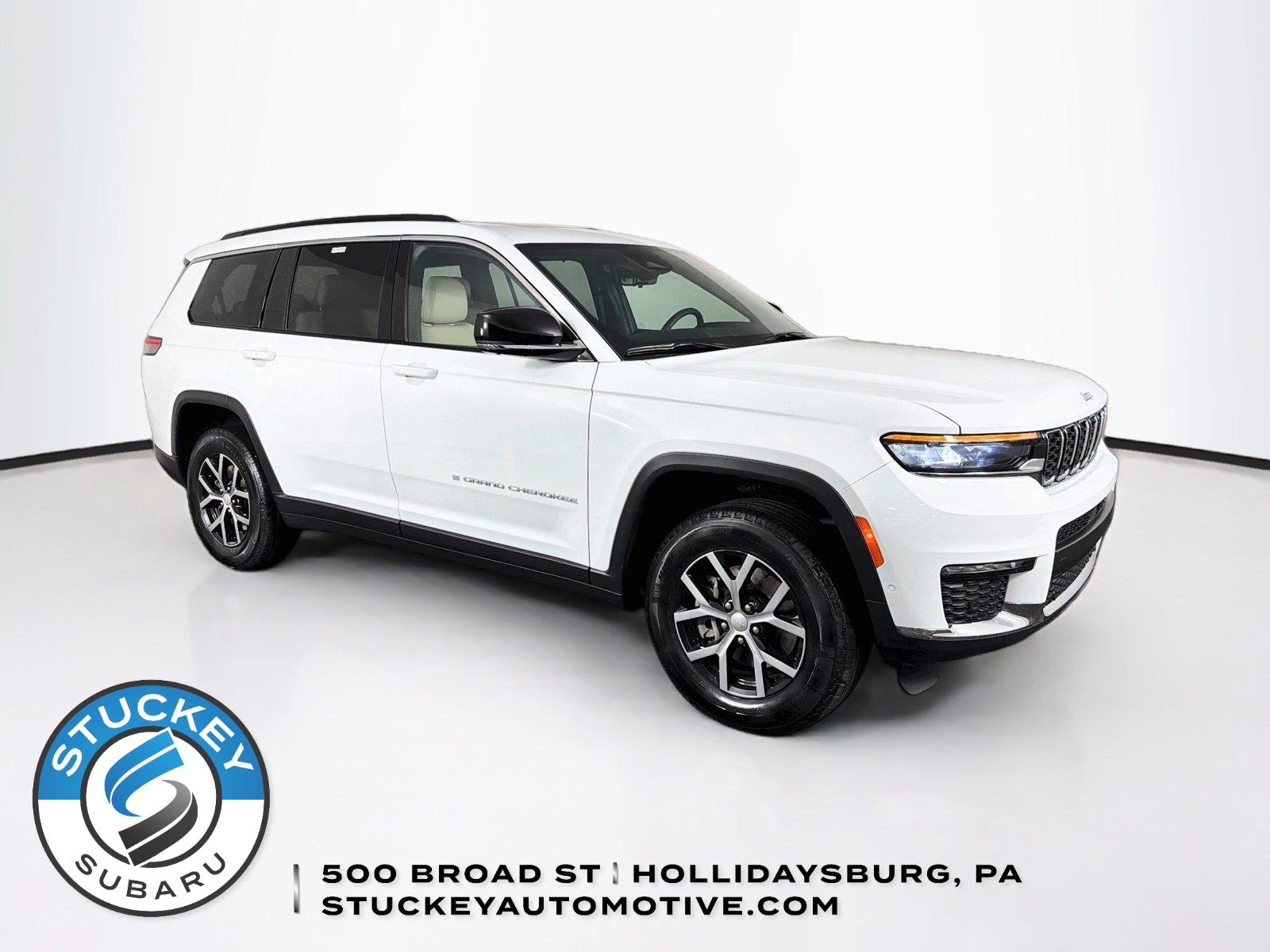Bright White Clearcoat 2025 Jeep Grand Cherokee L SUV / Crossover Four-Wheel Drive 8-Speed Automatic