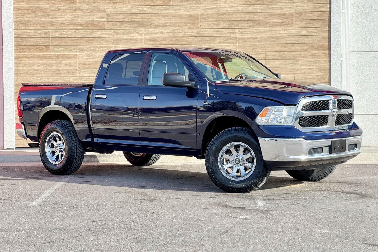 2018 RAM 1500 SLT Crew Cab 4WD